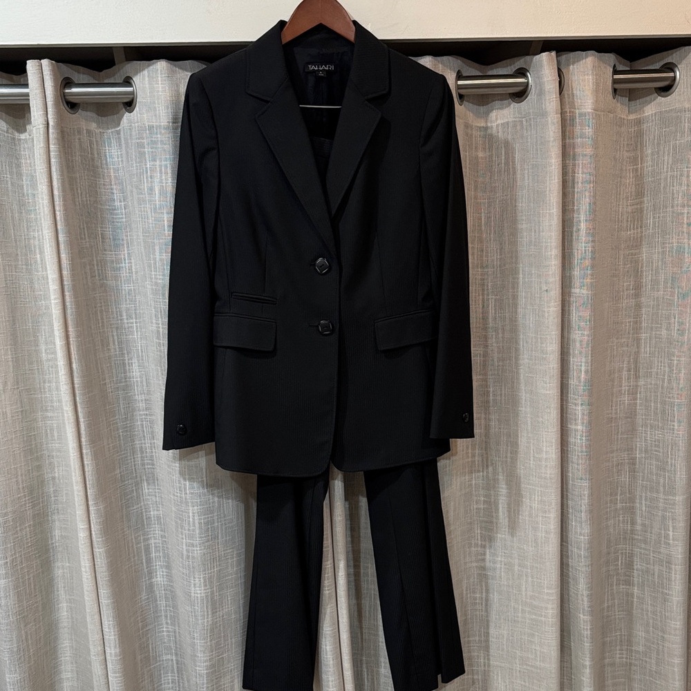 Tahari Elegant Black Garment